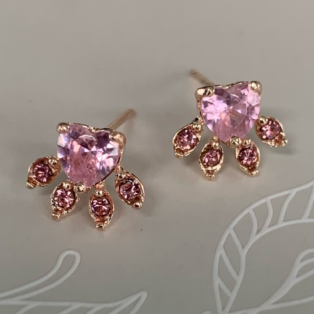 FLASH SALE Pink Paw Print Heart Crystal Earrings - Picture 7 of 8